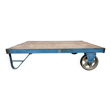 Table basse industrielle bleue, années 1960