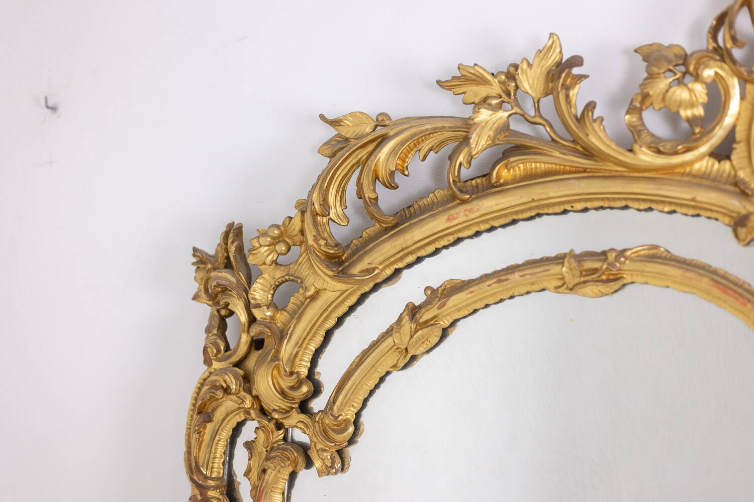 Louis XV style mirror with glazing beads. Napoleon III period, circa 1880.
