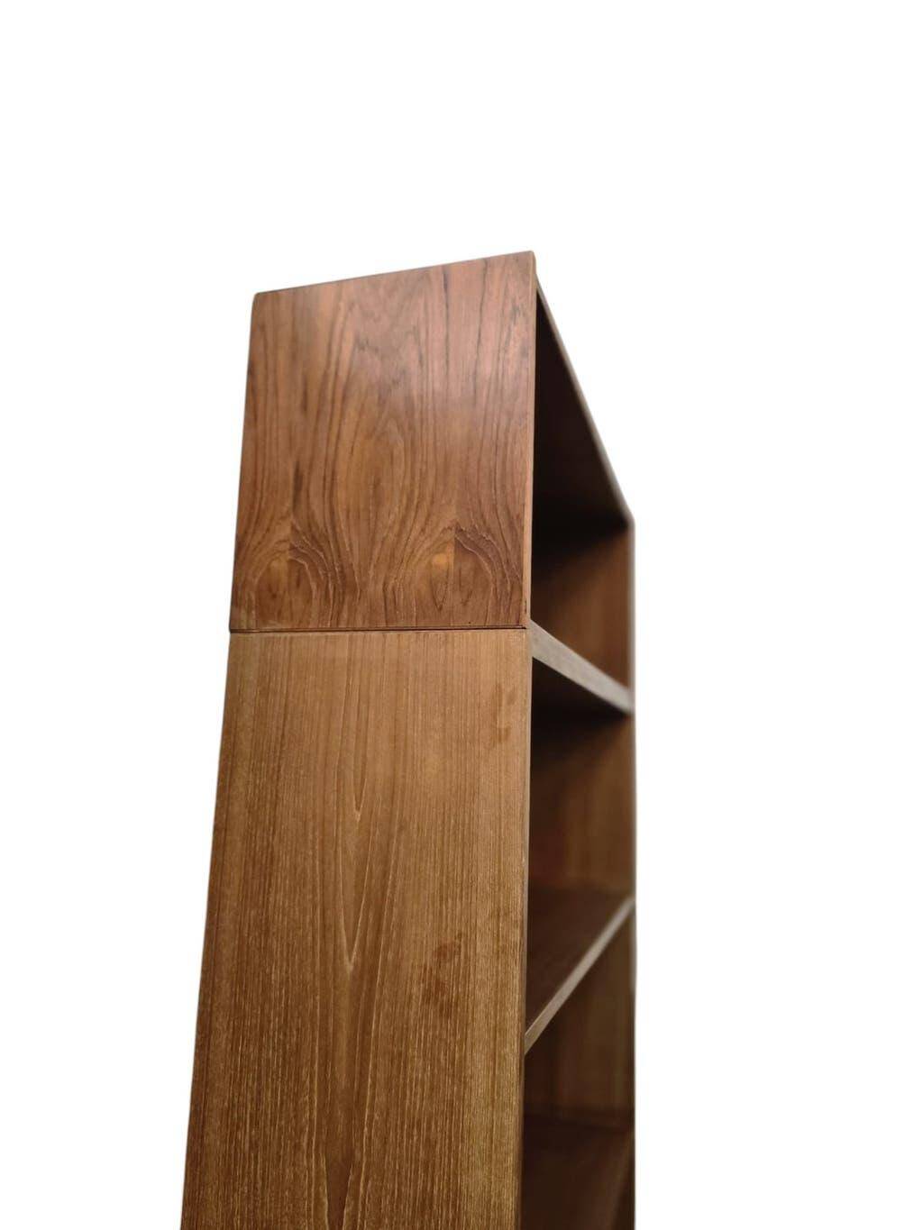 Vintage wooden shelf/bookcase/display cabinet