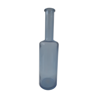 Bouteille en verre bleu
