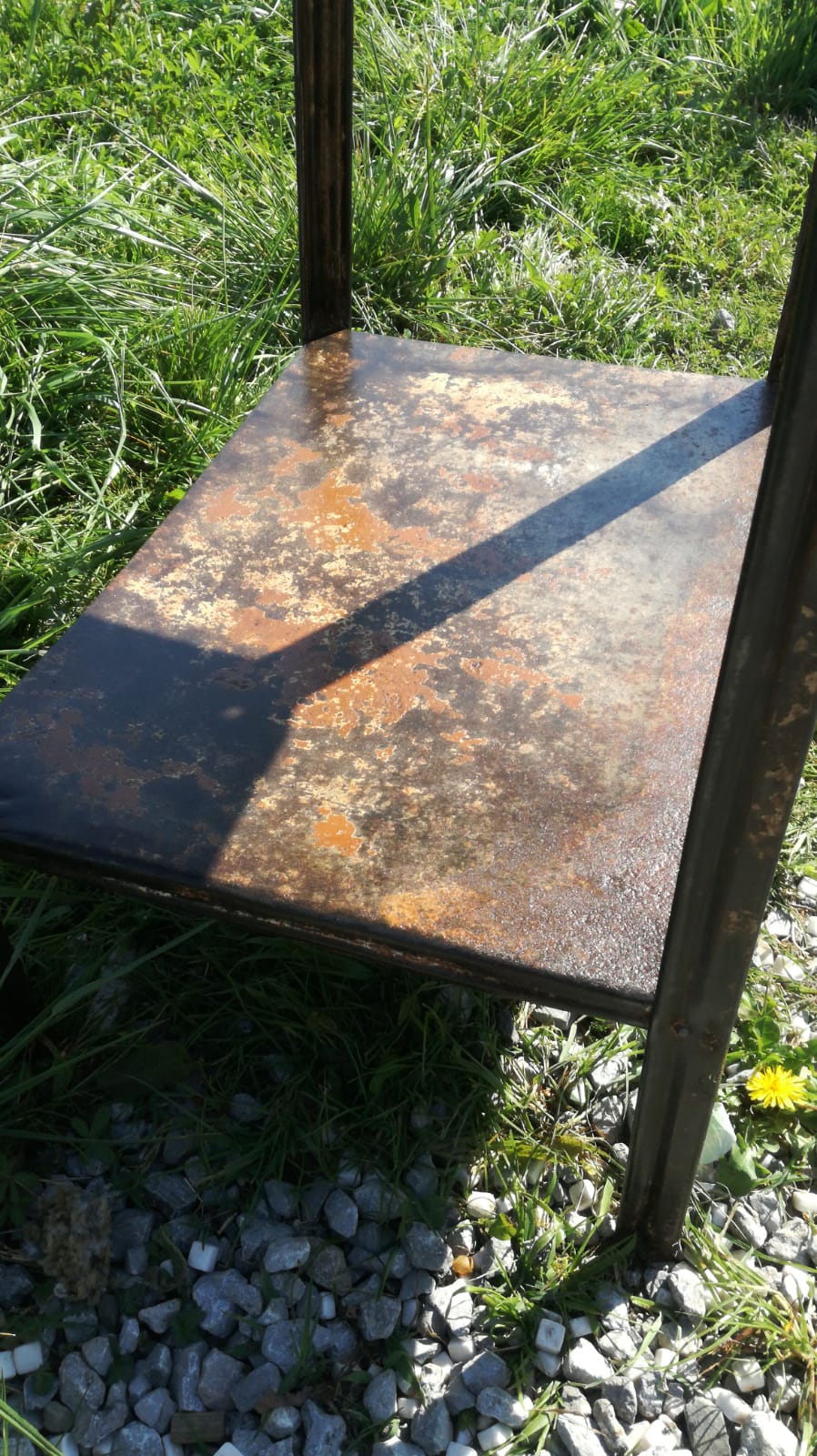 Old workbench, tolix shelf