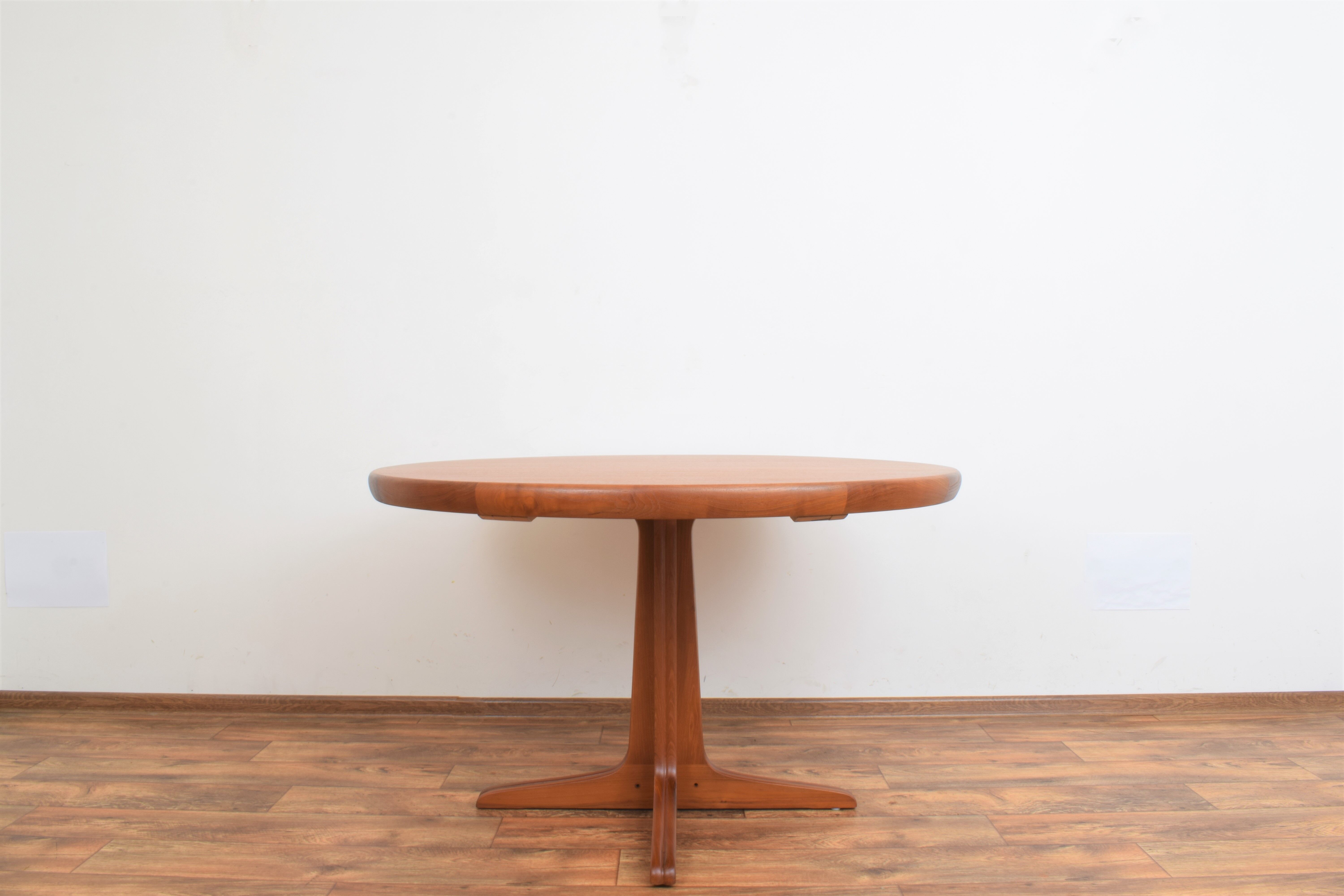 Teak extendable dining table from VV Møbler Spøttrup, 1960
