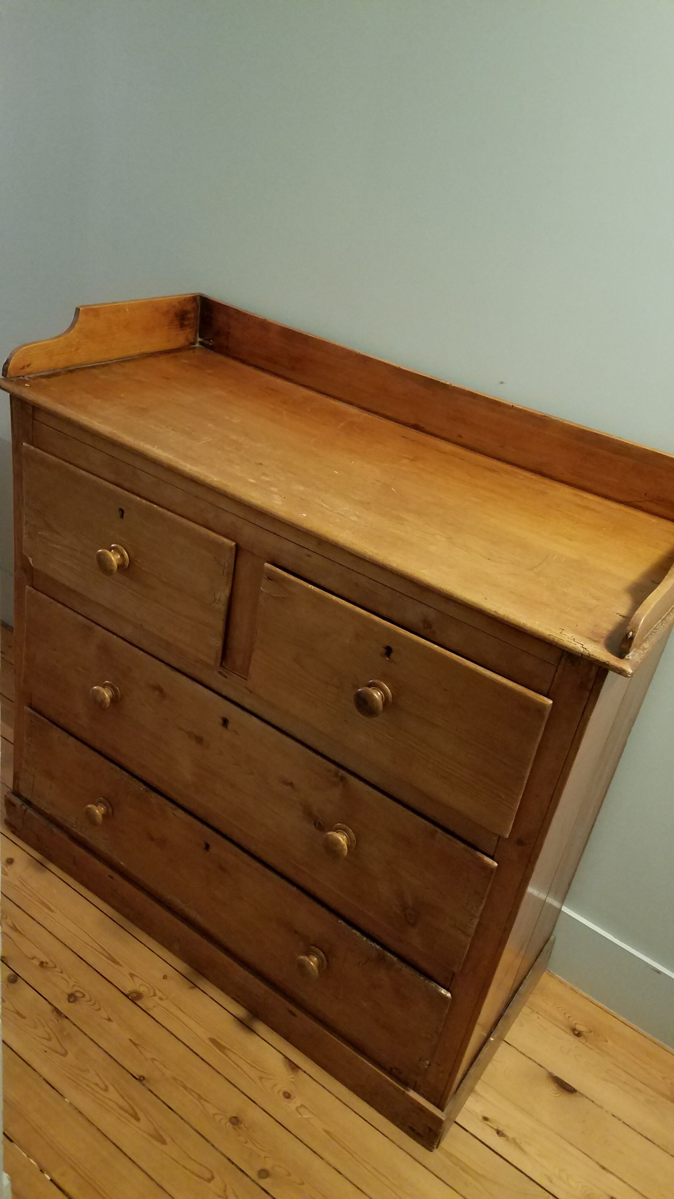 English chest of drawers nineteenth in pine