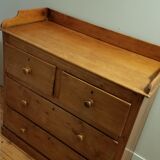 English chest of drawers nineteenth in pine