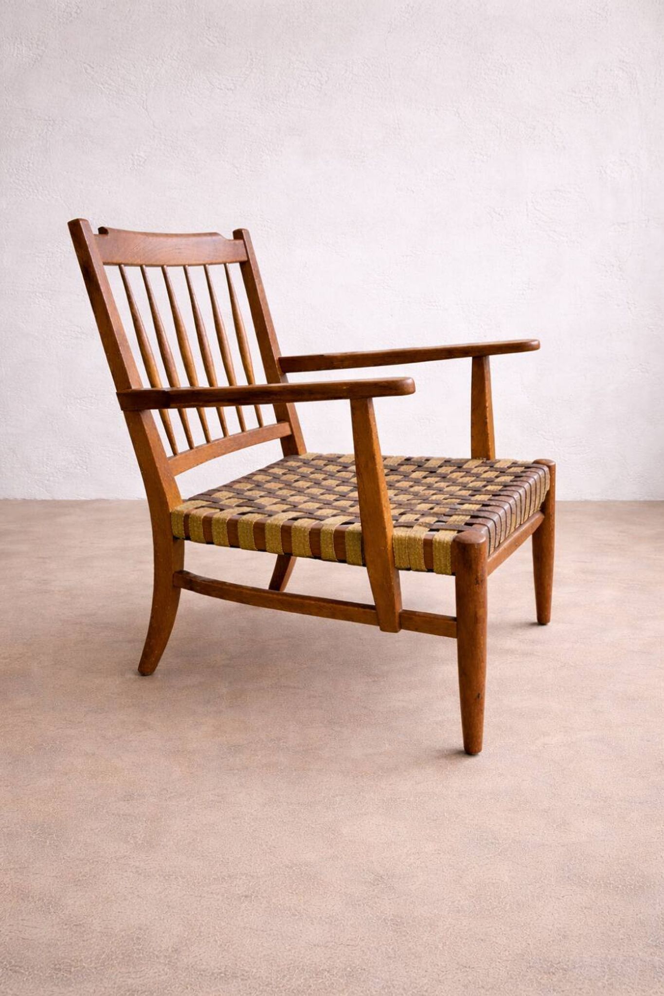 Chairs and table in Hungarian oak from the 1940s, Lajos Kozma.