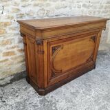 Oak counter
