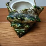Sugar bowl made of shells in slip