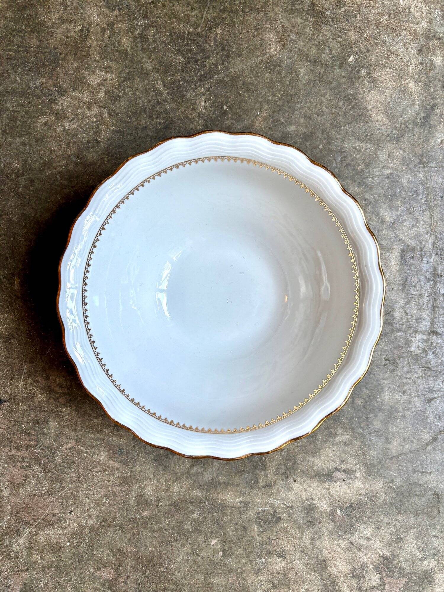 ULIM salad bowl in white and gold Limoges porcelain