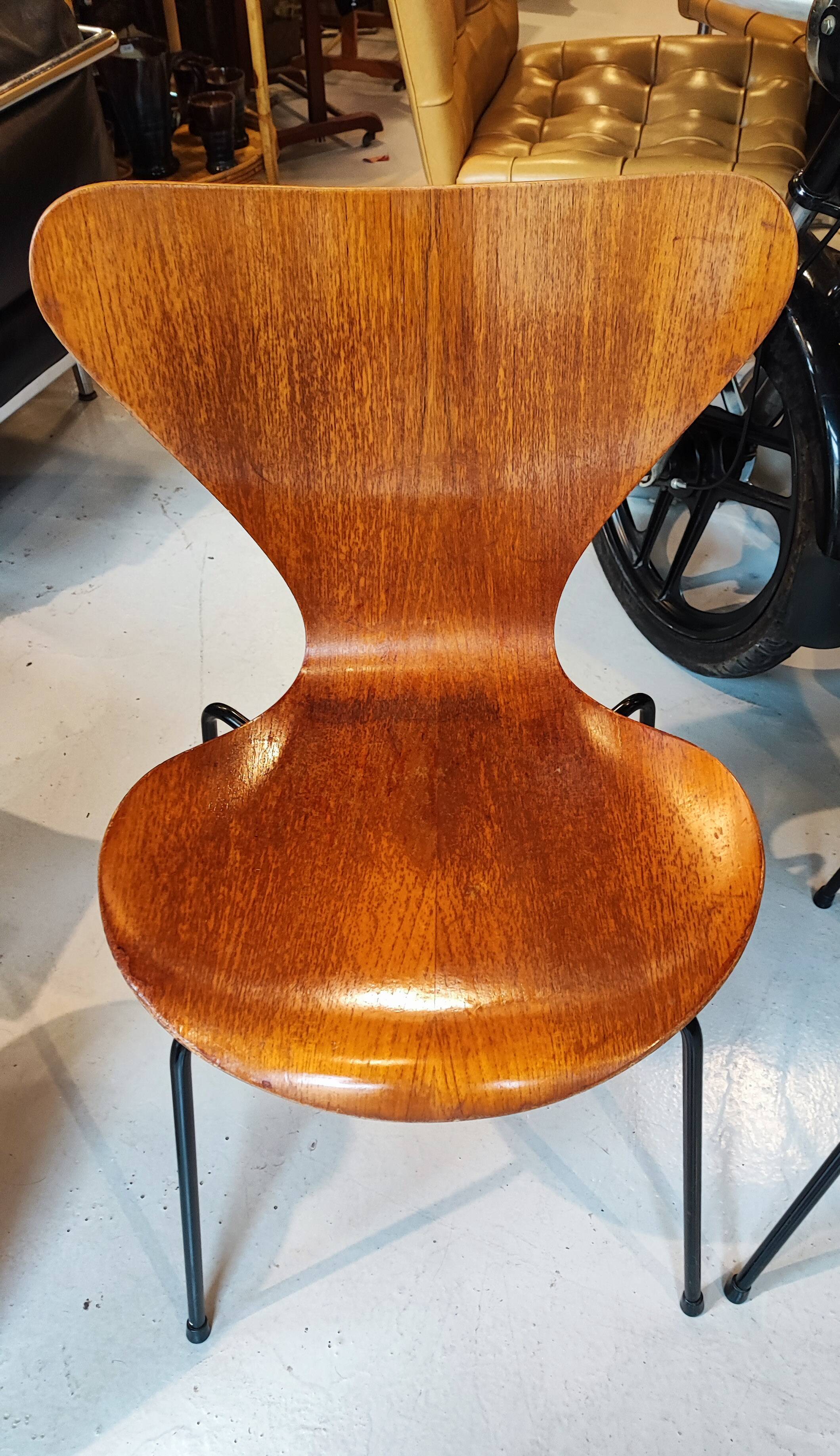 4 Butterfly chairs 3107 Arne Jacobsen 1971