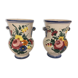 Paire de vases en faïence