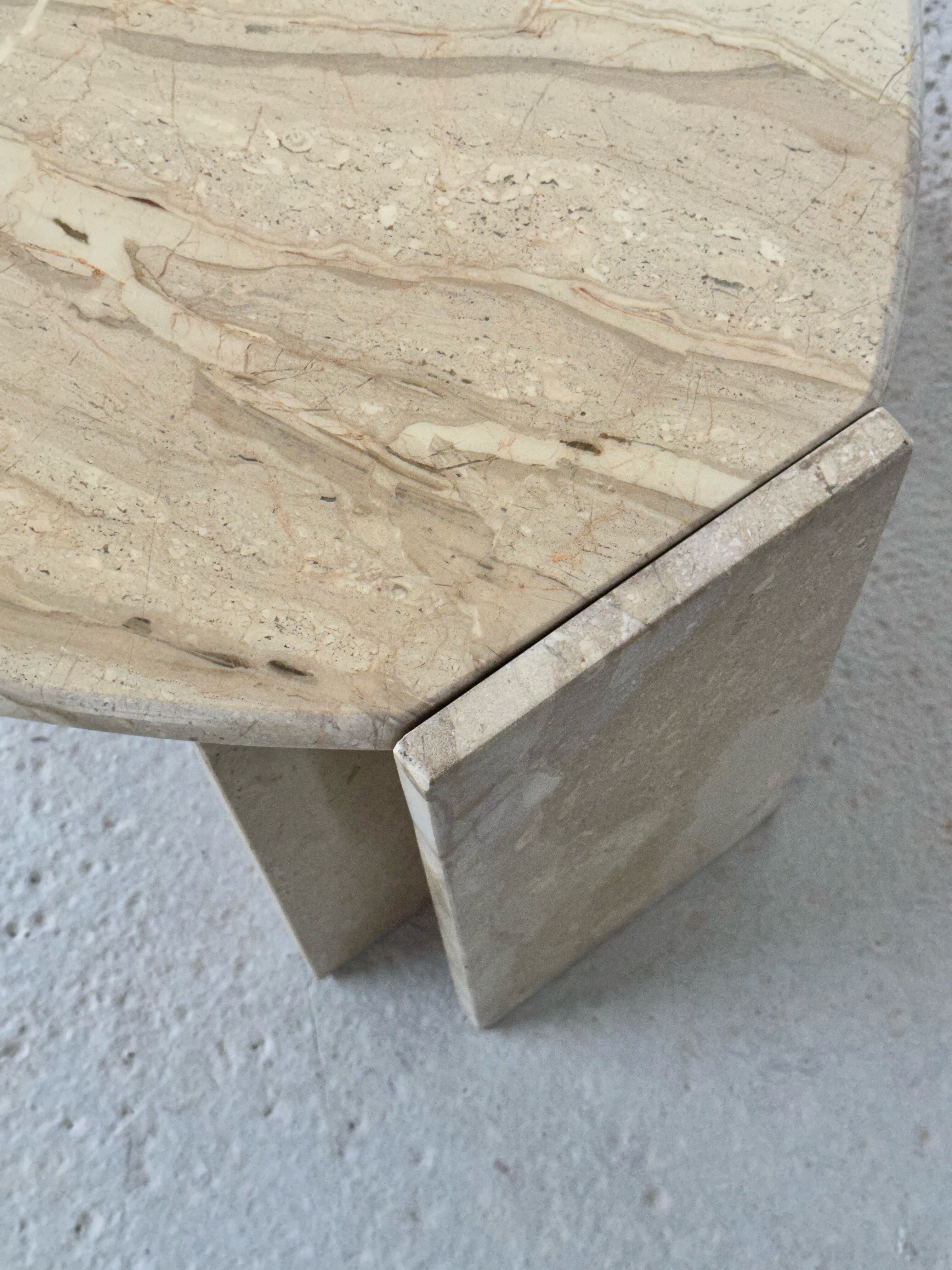 Travertine coffee table, Italian design of the 80s