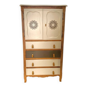 Armoire bois relookée