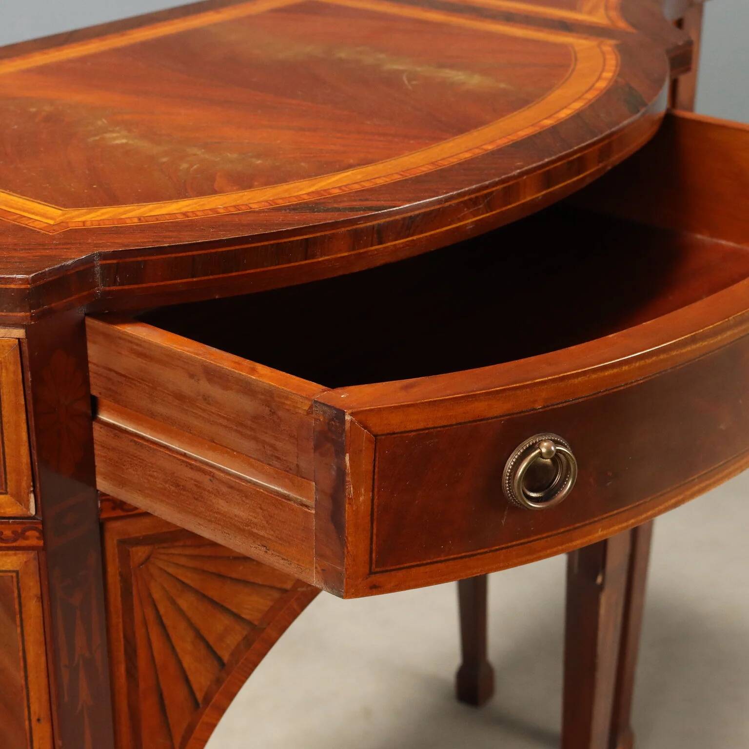 Victorian mahogany sideboard with inlays