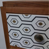 Dresser to the 1940s