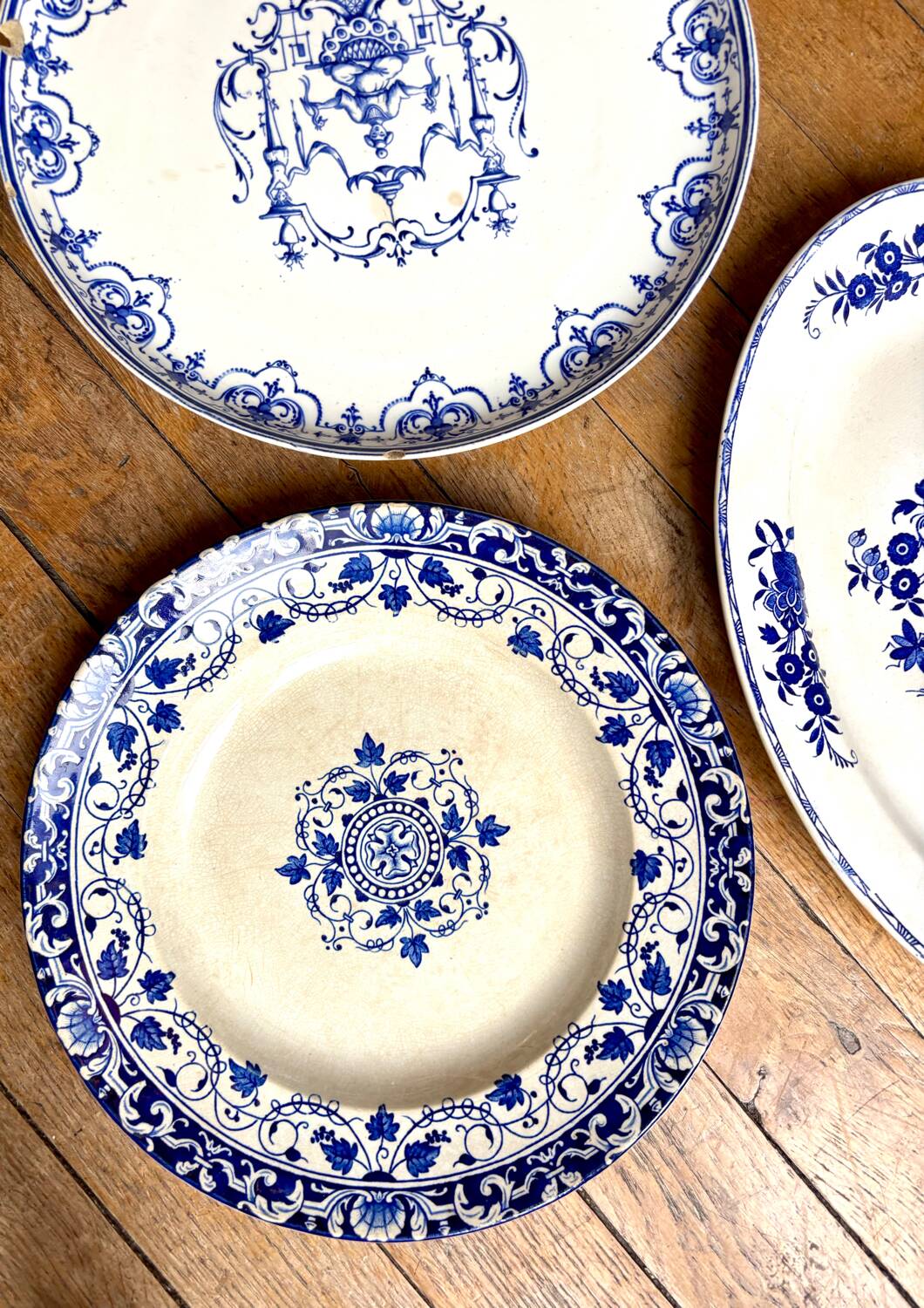 5 large serving plates, French production