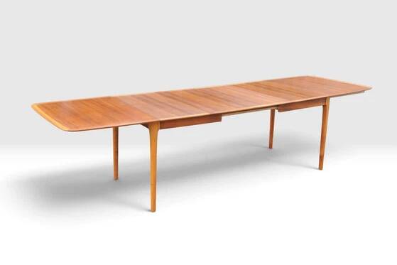 Extendable vintage Lübke table with 4 Lübke teak chairs