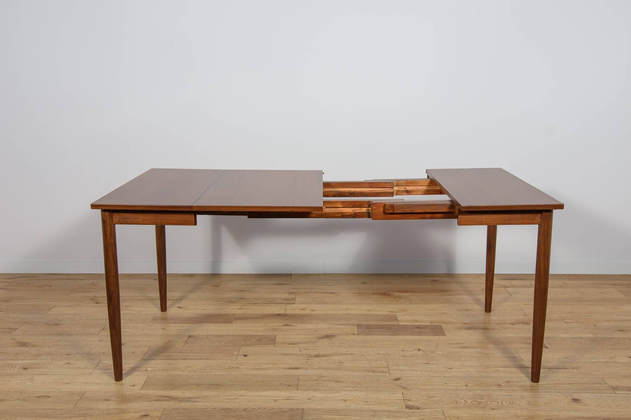 Table à manger extensible en teck et palissandre des années 1960, Danemark.