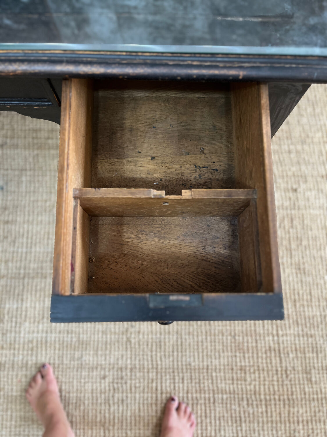 Bureau XIXeme laqué noir et sous main verre biseauté