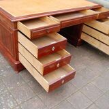 Very large Louis Philippe period mahogany pedestal desk from the 19th century