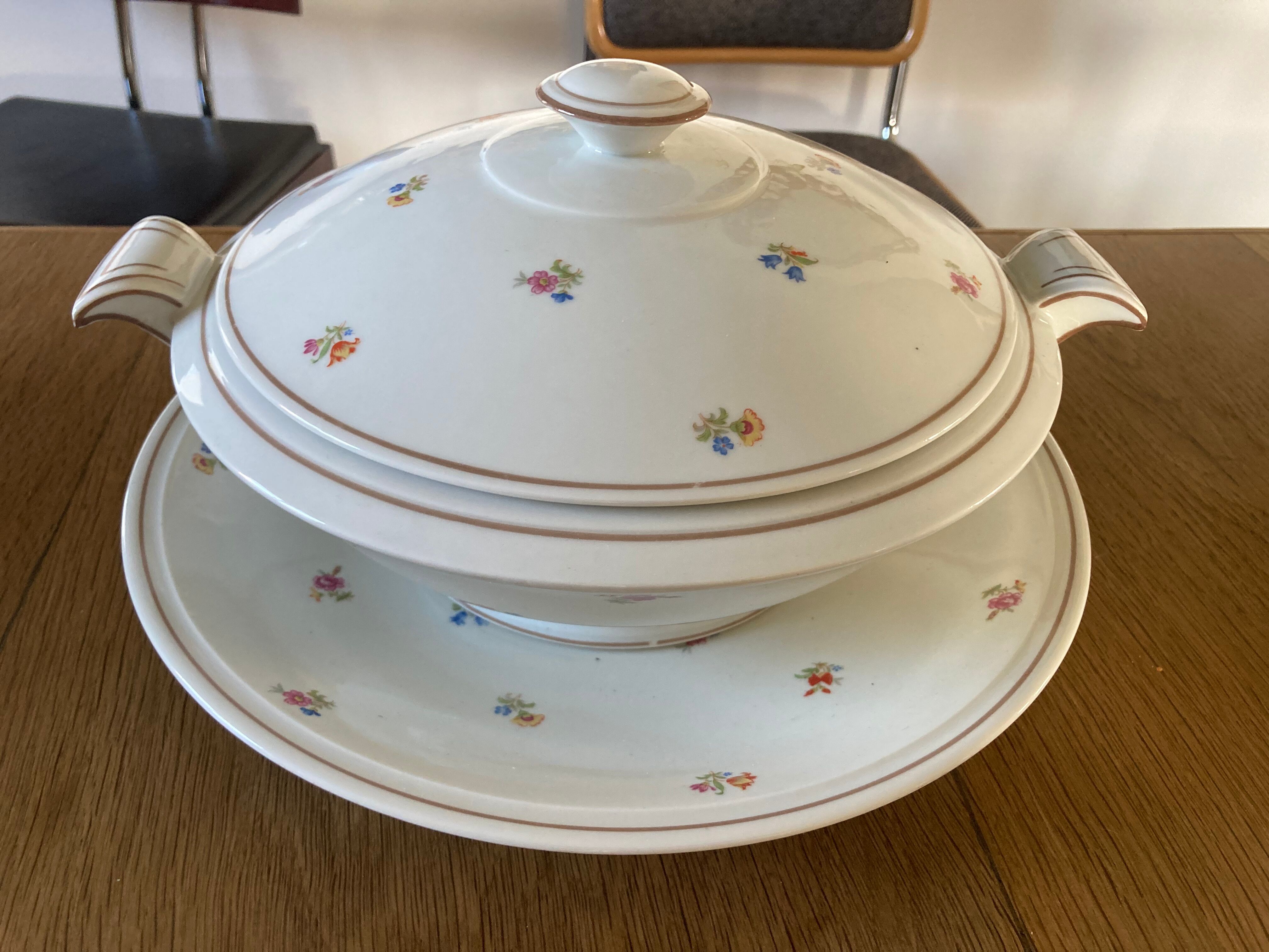 Limoges porcelain service with flowers