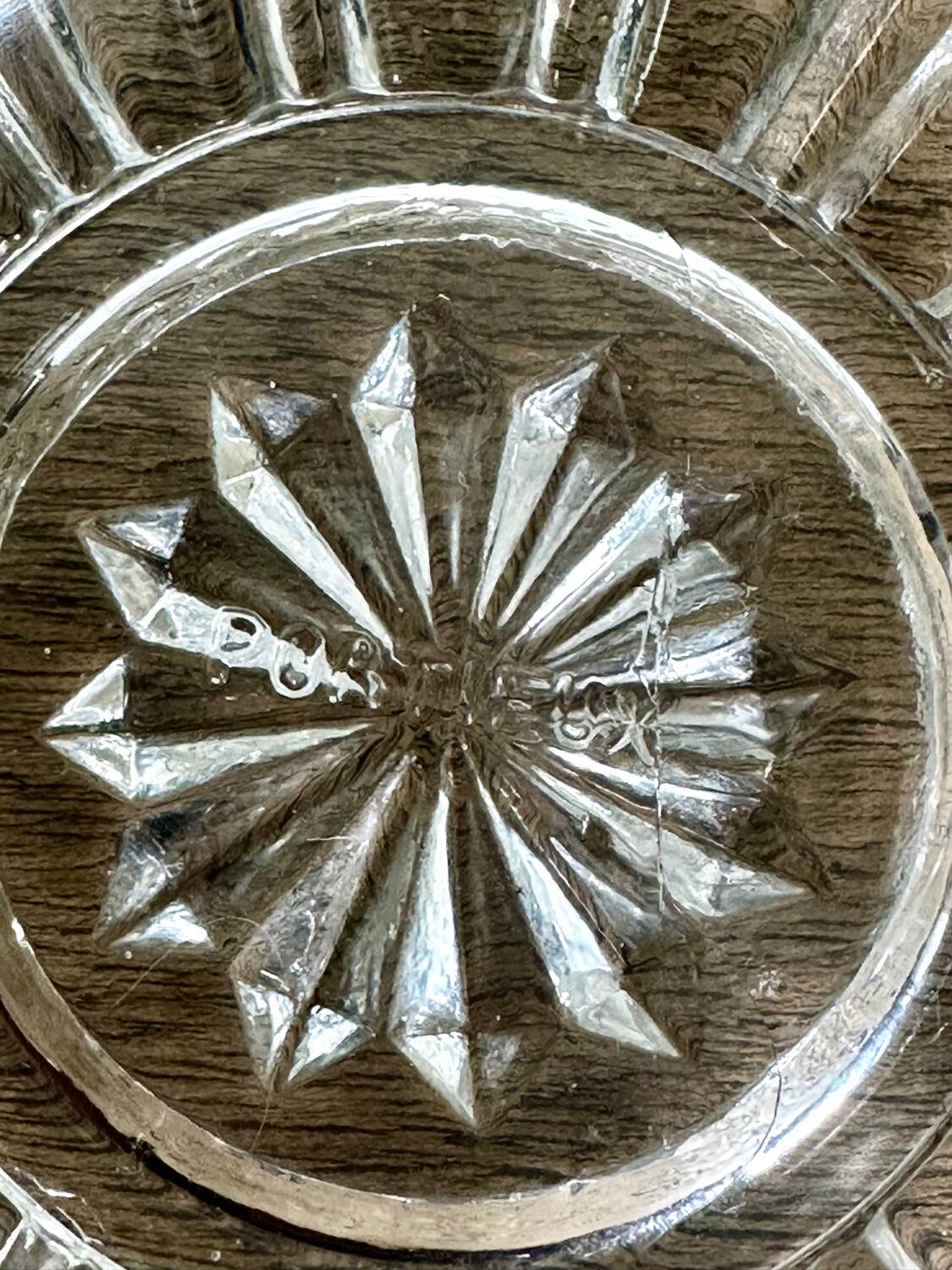 Former Portieux crystal sugar bowl