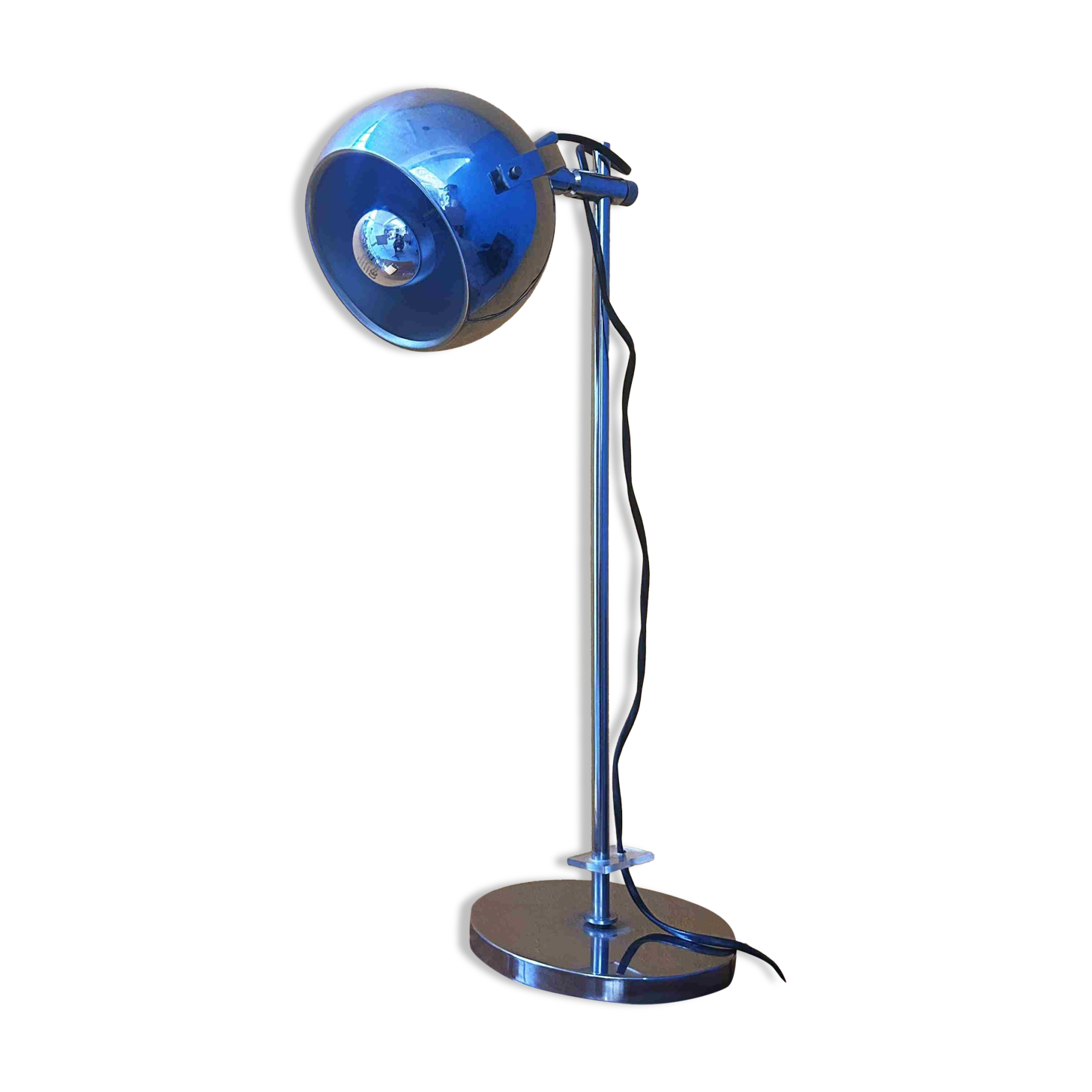 Large eyeball lamp