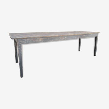 Great patina to 1900 revamped farm table