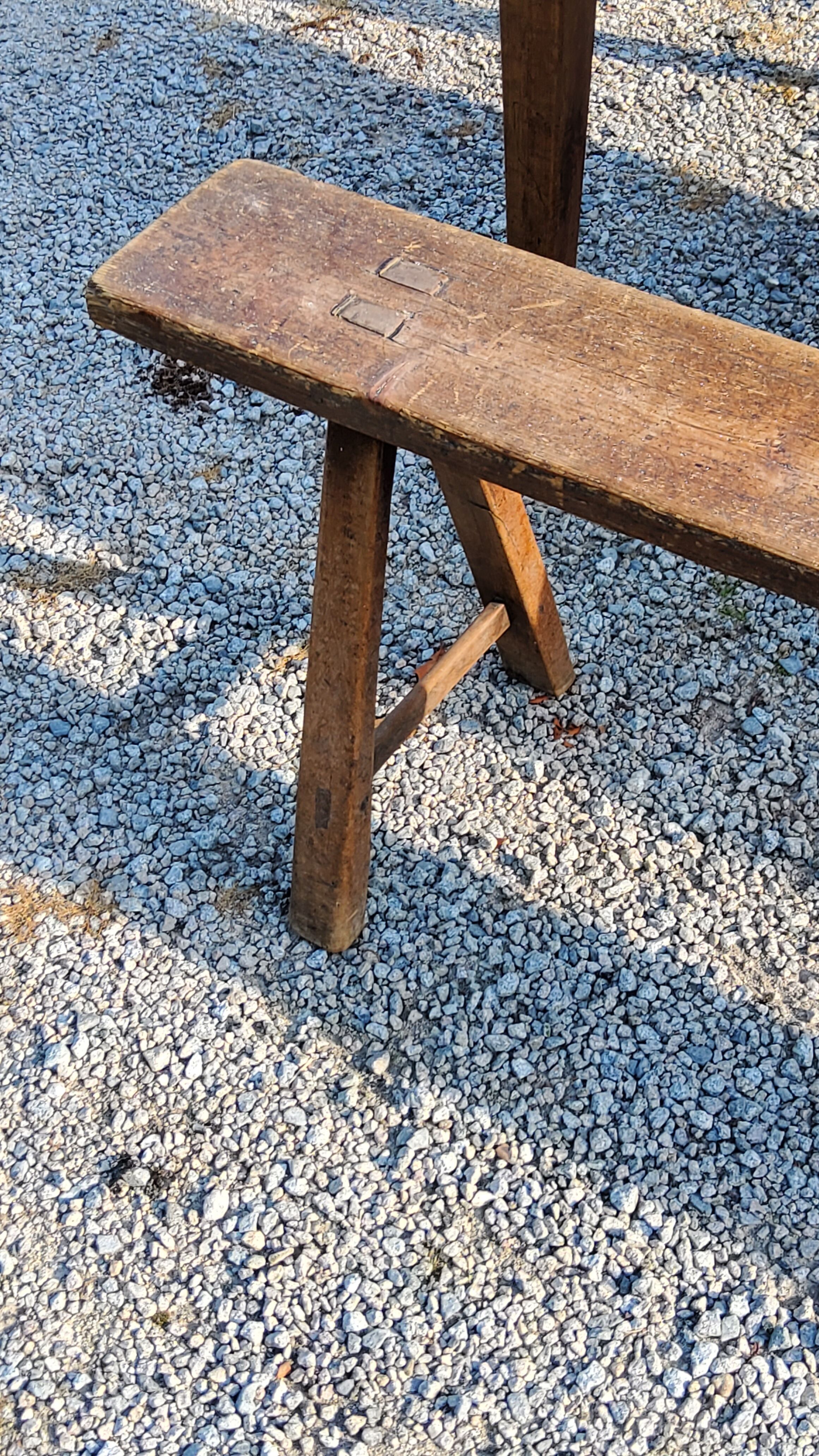 Farm table nineteenth century feet spindles 251cm and its 2 benches