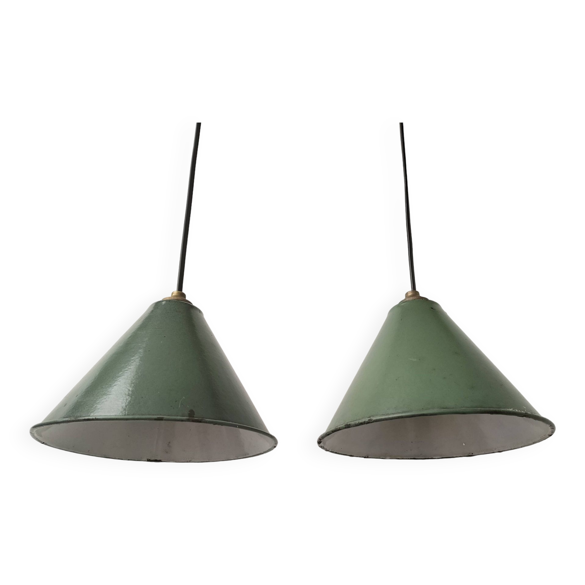 Enamelled sheet metal cone pendants