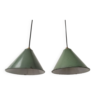 Enamelled sheet metal cone pendants