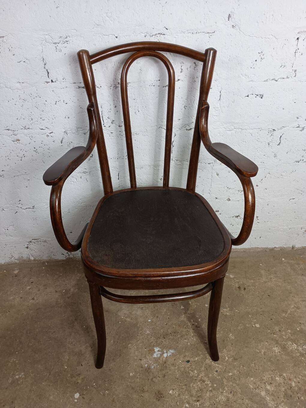 Curved wooden armchair Fischel bistro style late 19th century
