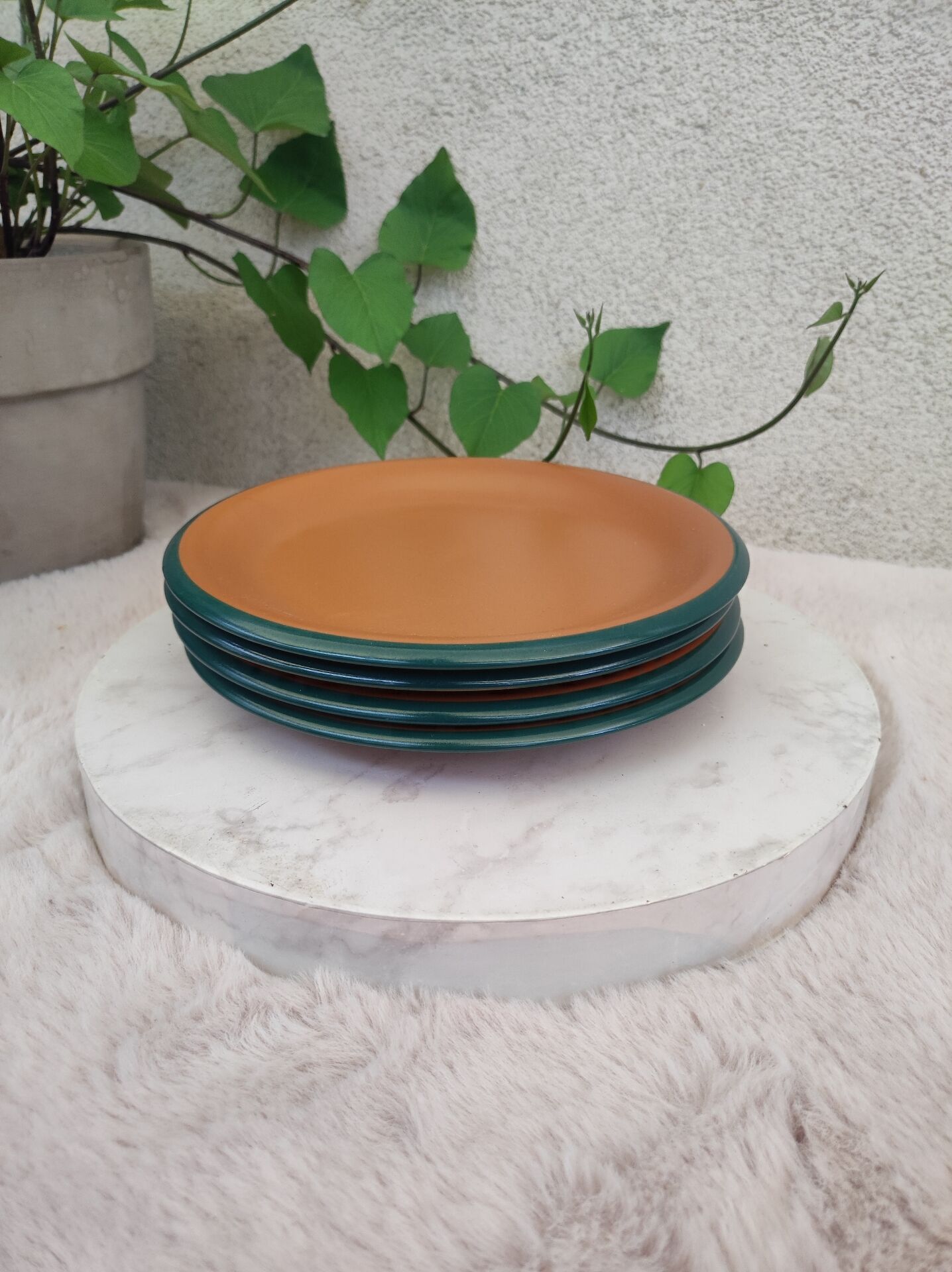 Assiettes à dessert en grès
