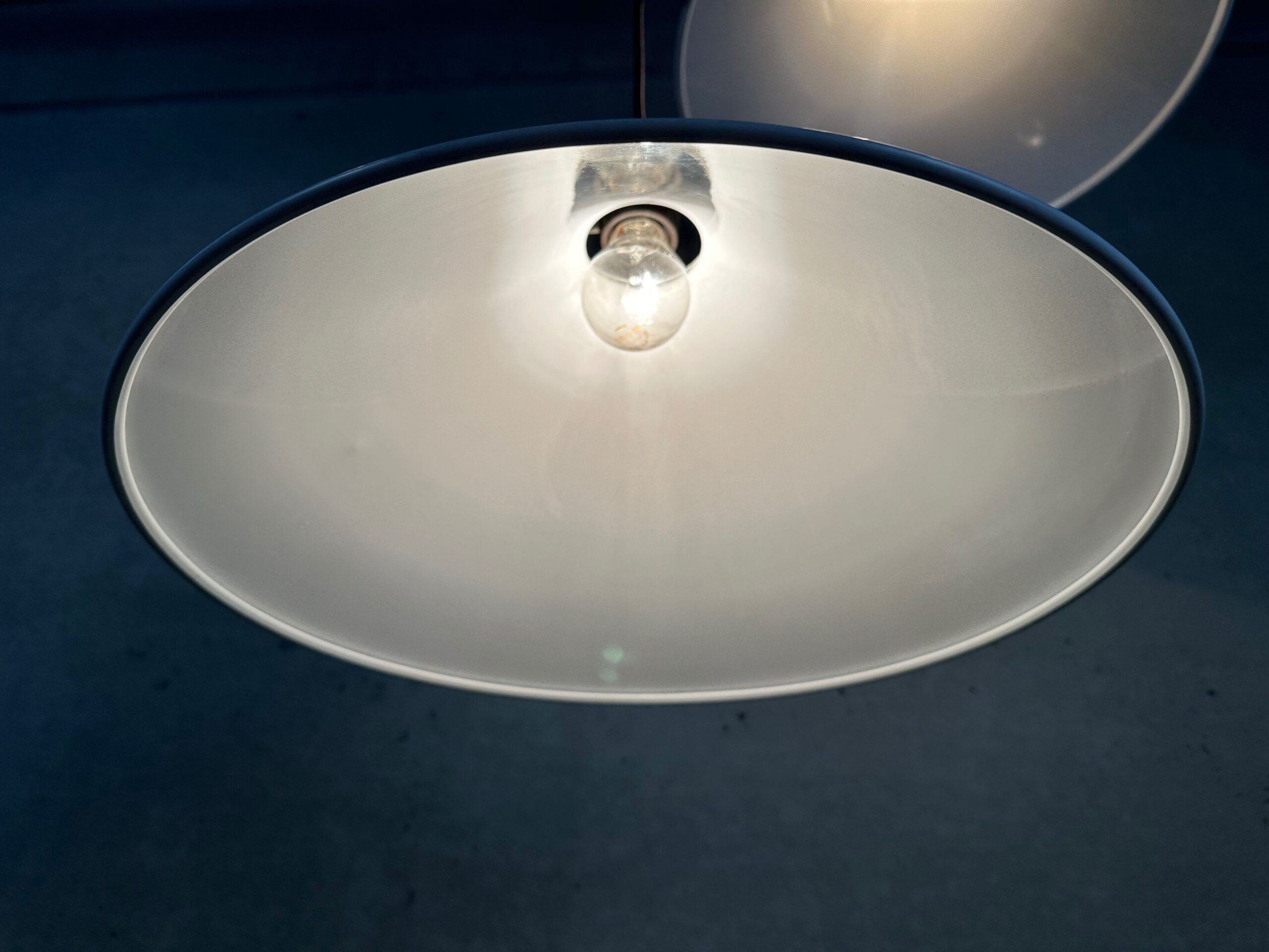 2x vintage white metal pendant lamps – 1980s