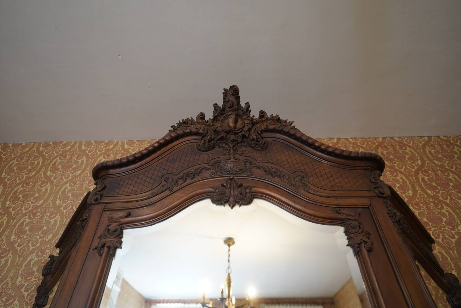 Armoire à glace style Louis XV