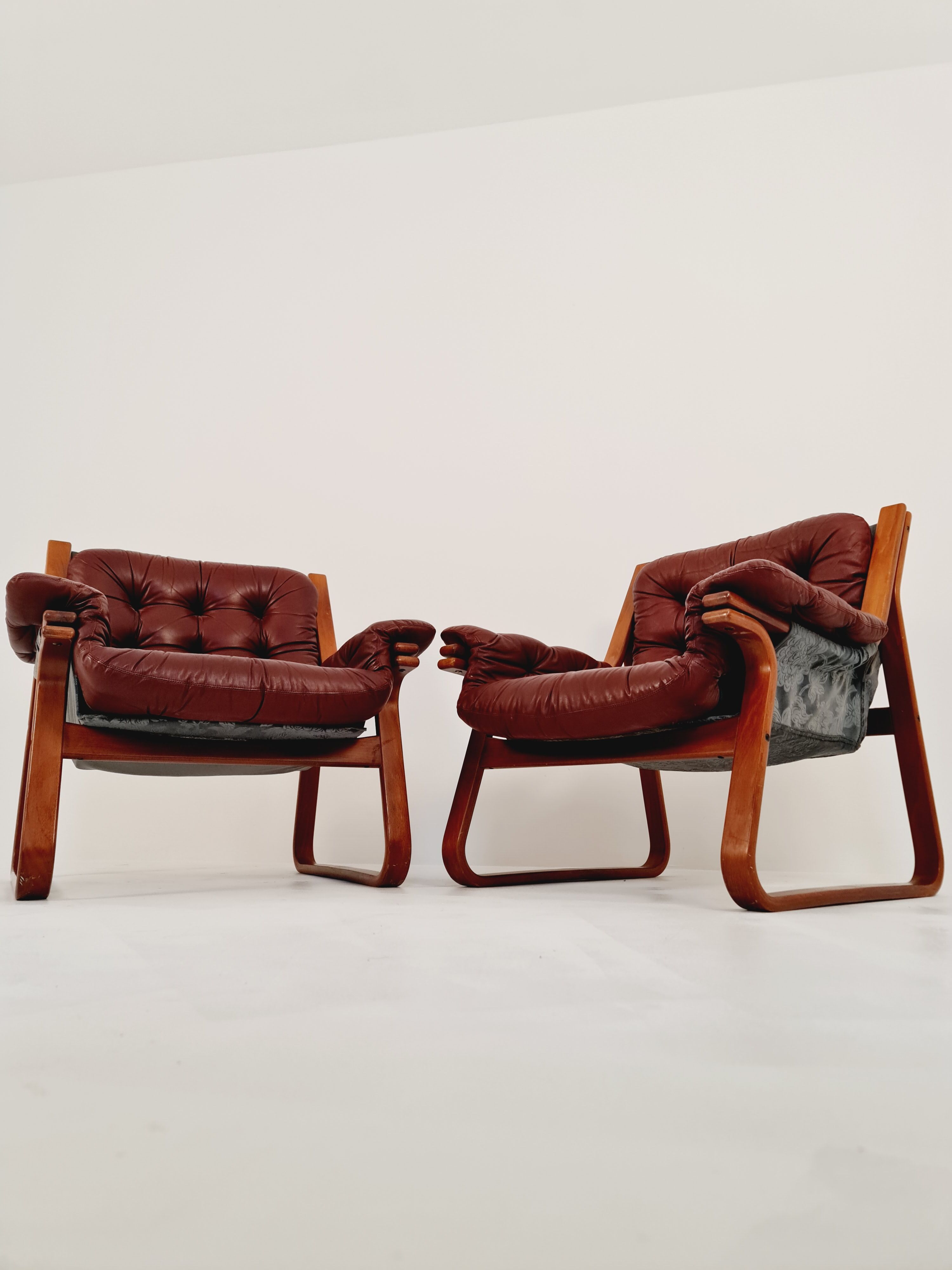 Leather Scandinavian Swedish easy chair, arm chair 1970’s, by Carl-Henrik Spark for Ulferts Sweden