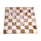 Marble and onyx chess game