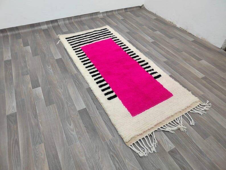 Handmade wool rug from Oued Zem