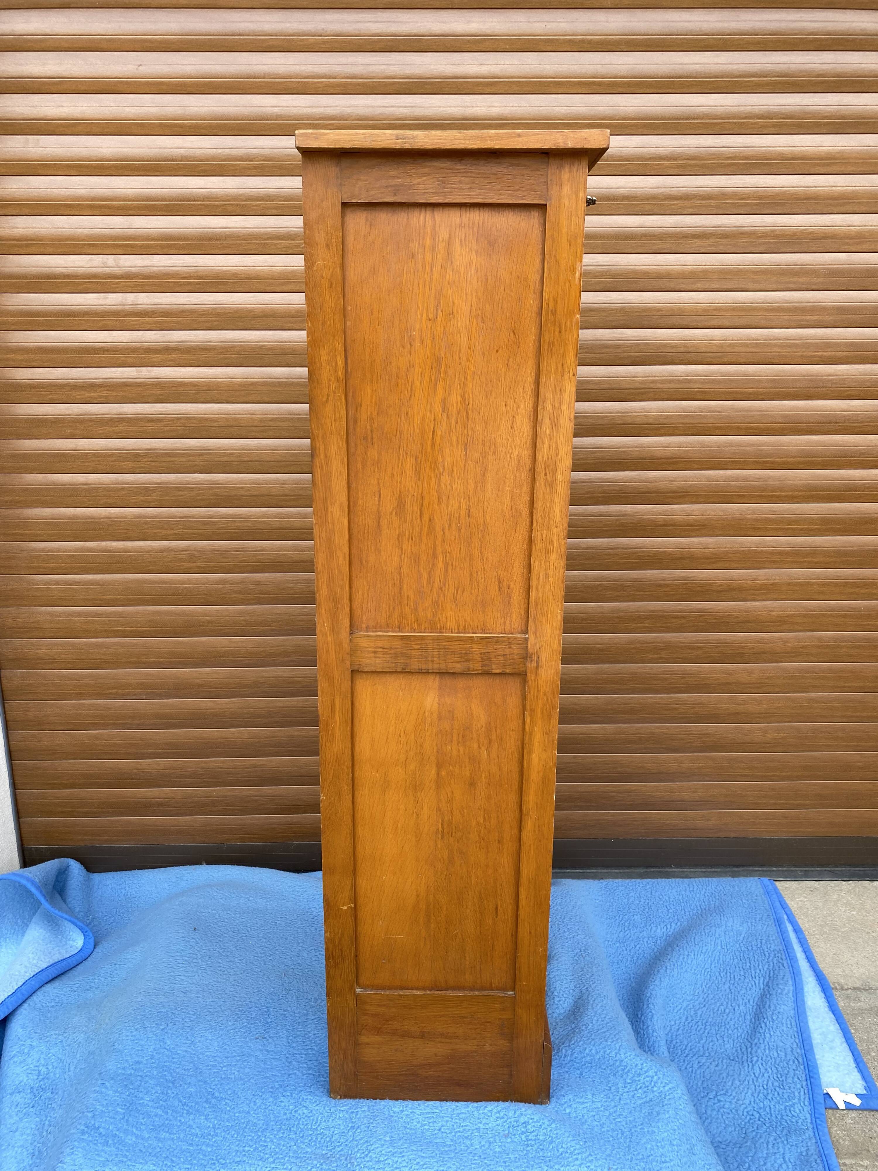 Curtain cabinet binder