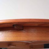 Scandinavian round table