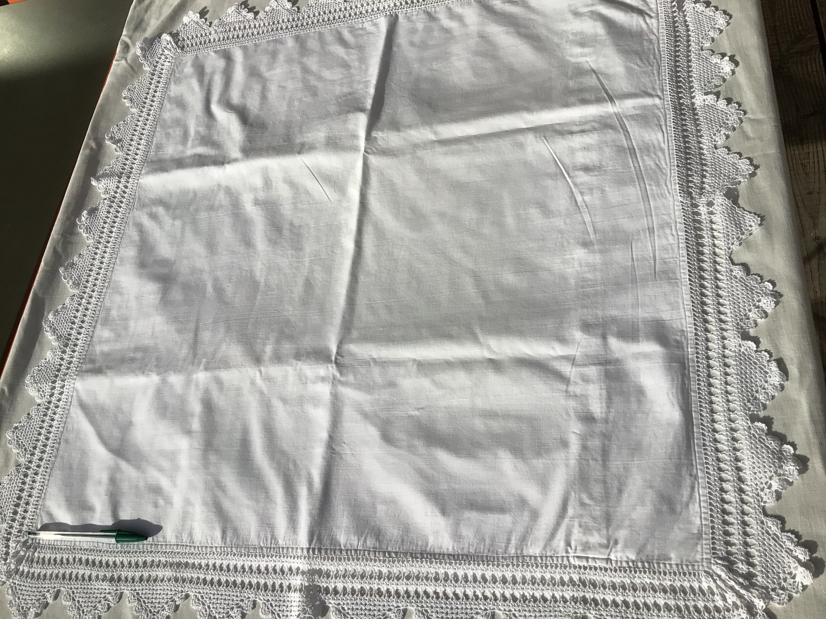 Square pillowcase crocheted edge 8cm wide