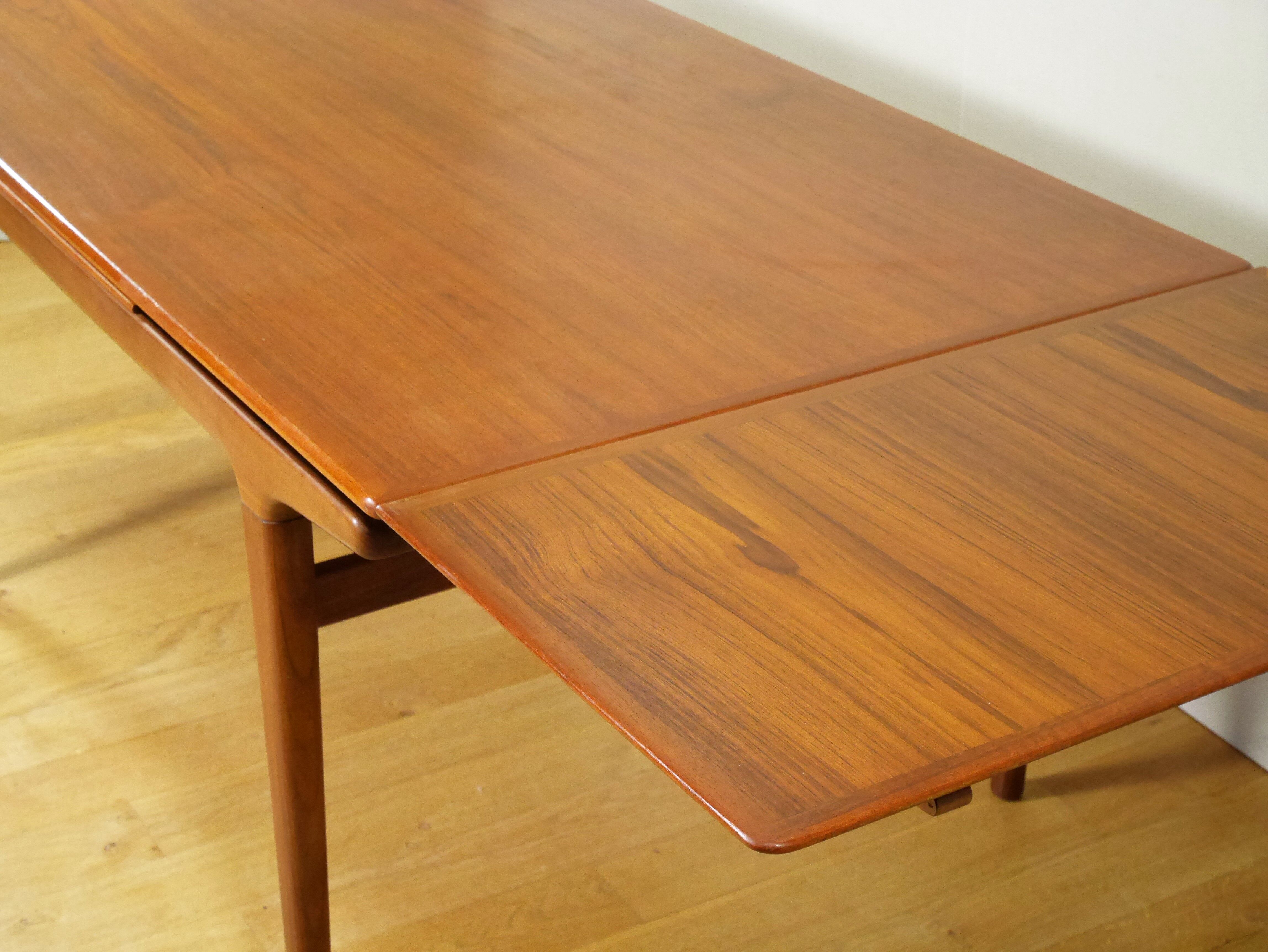Scandinavian dining table by Johannes Andersen 2 extensions 60s