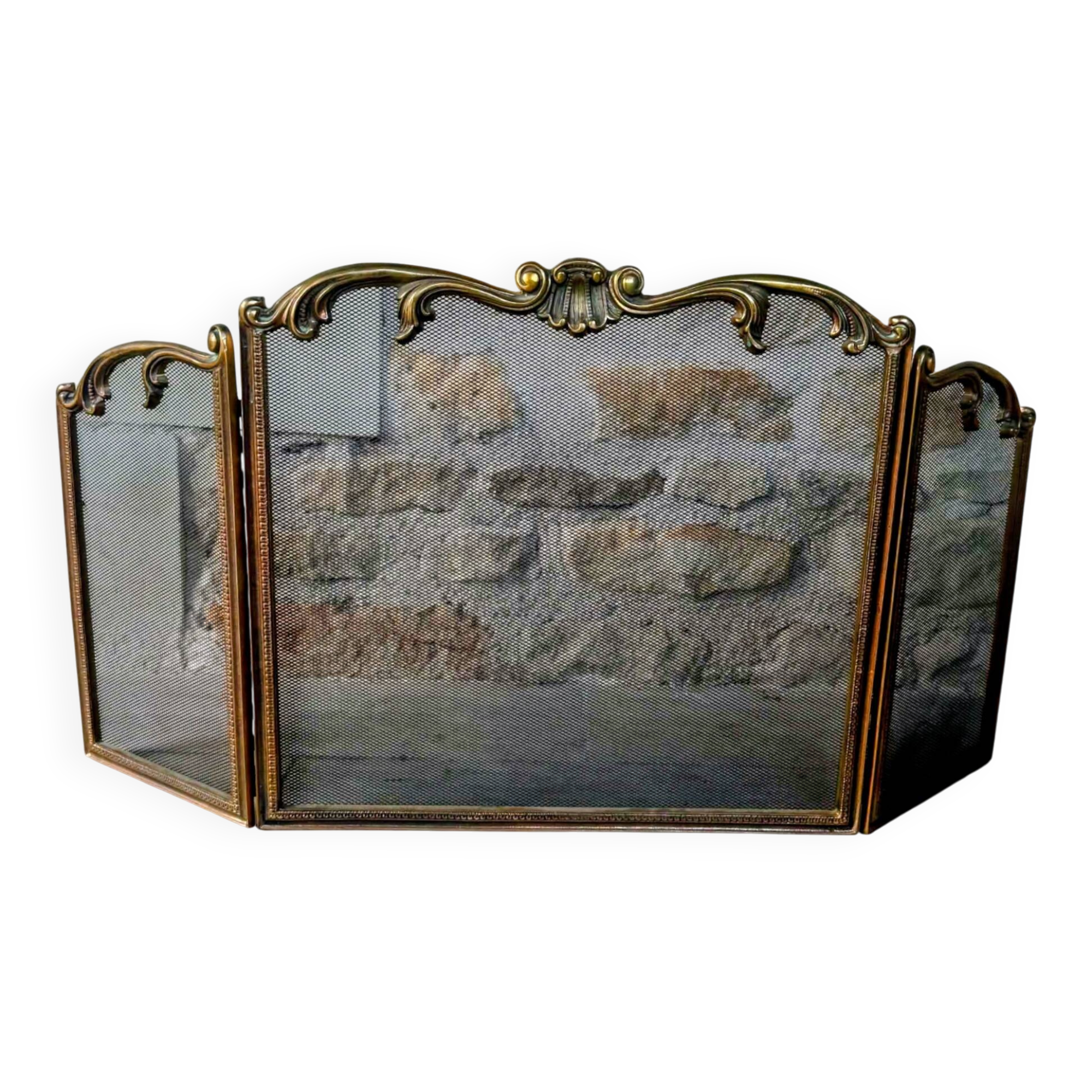 Brass fireplace screen in Louis XV style