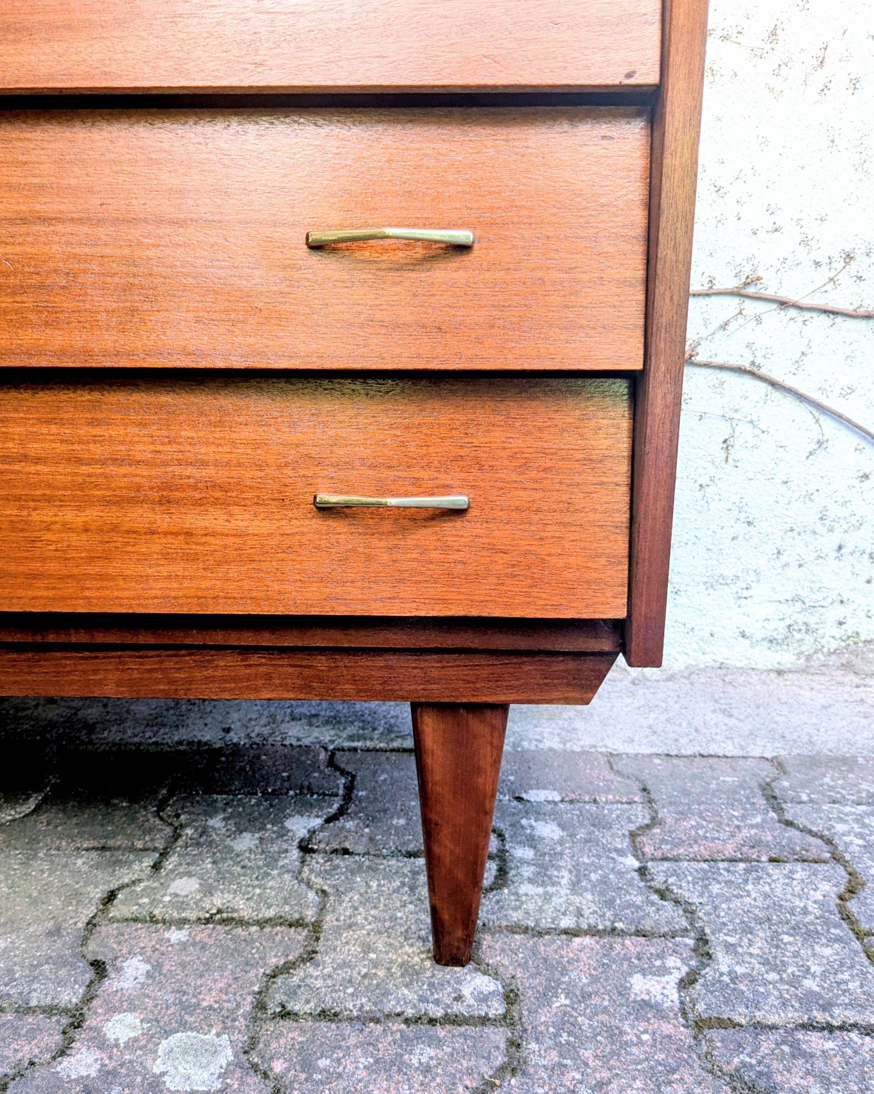 Scandinavian chest of drawers