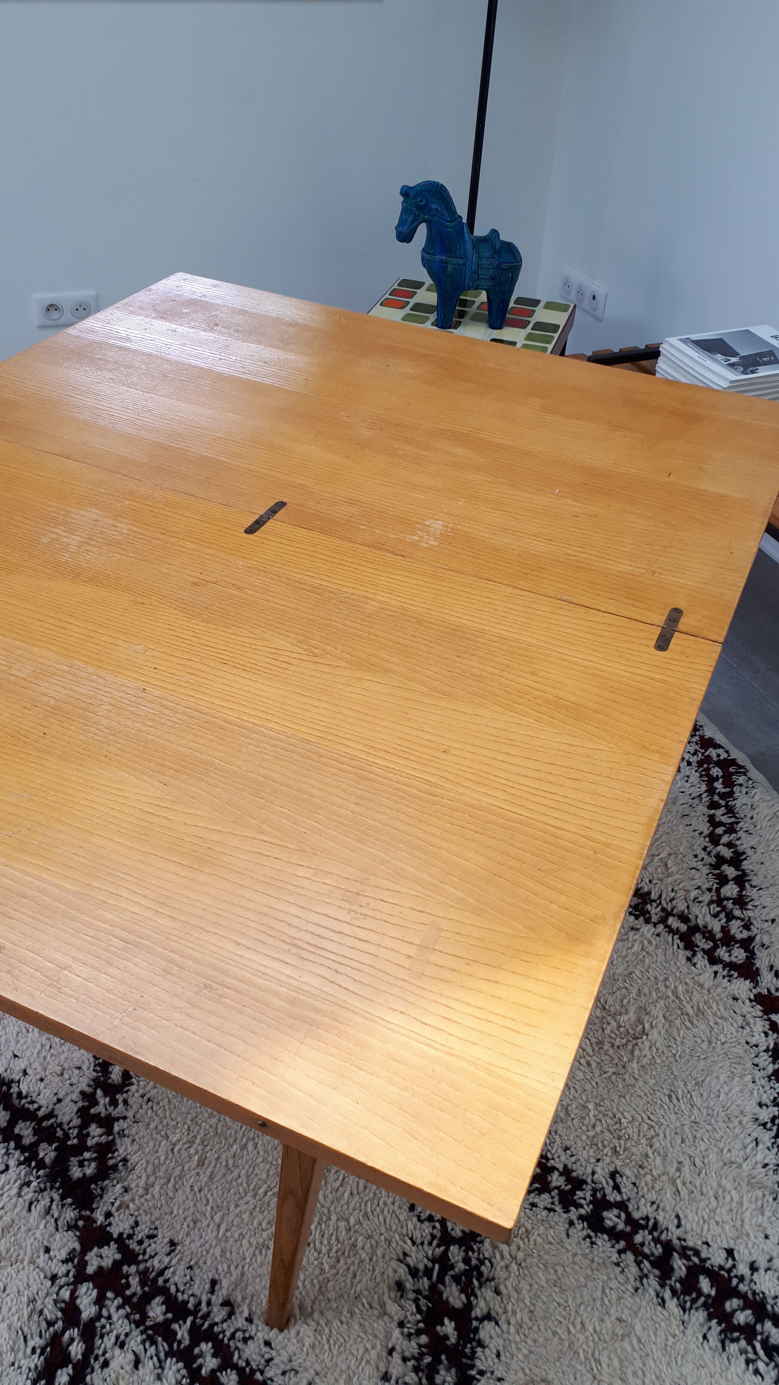 Modular table model junior revelation by Albert Ducrot