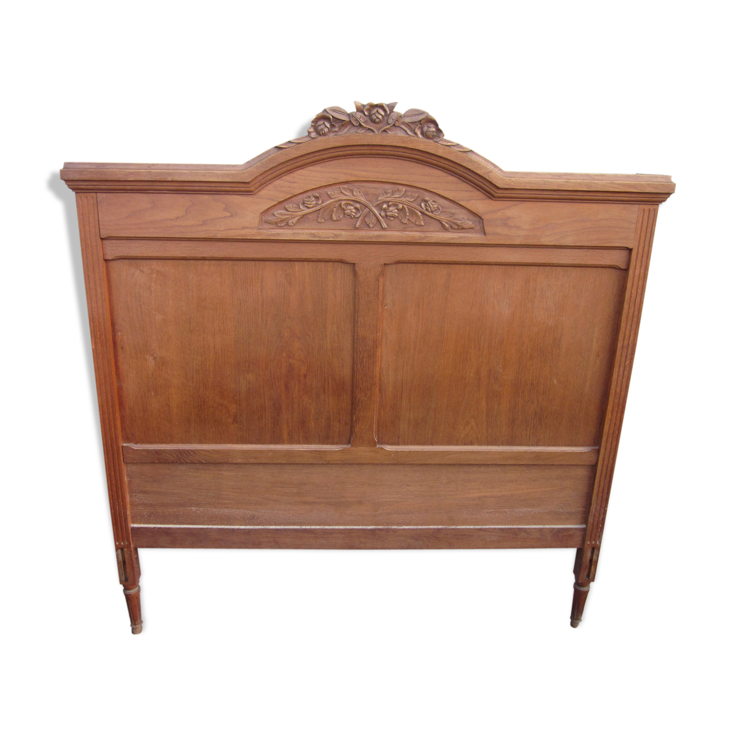 Bed head of the 20s and 30s