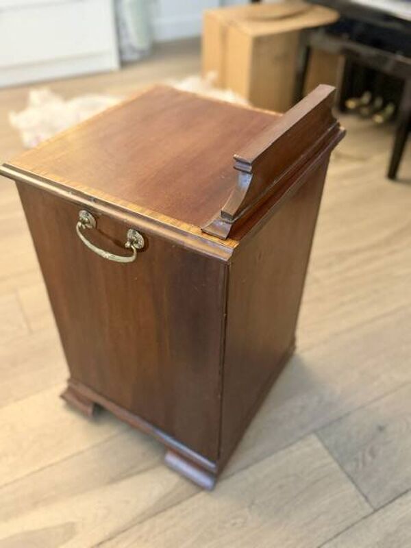 Meuble edwardien / Porte charbon en acajou