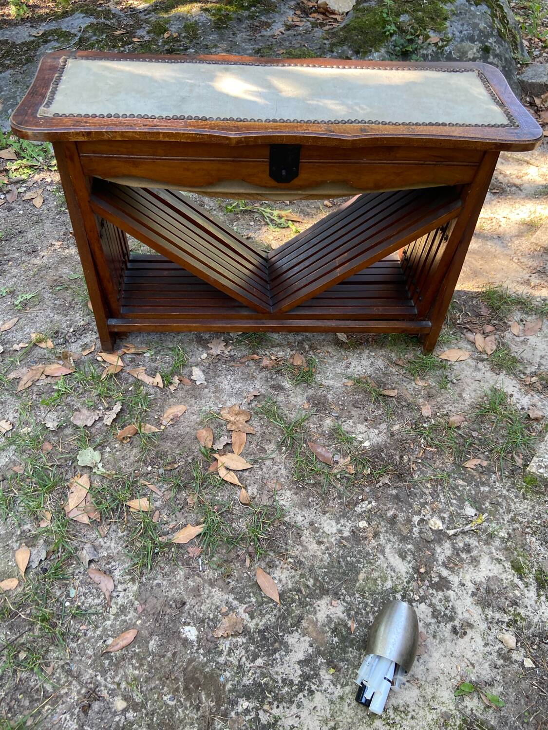 Folding bed that doubles as a bench from the 1930s