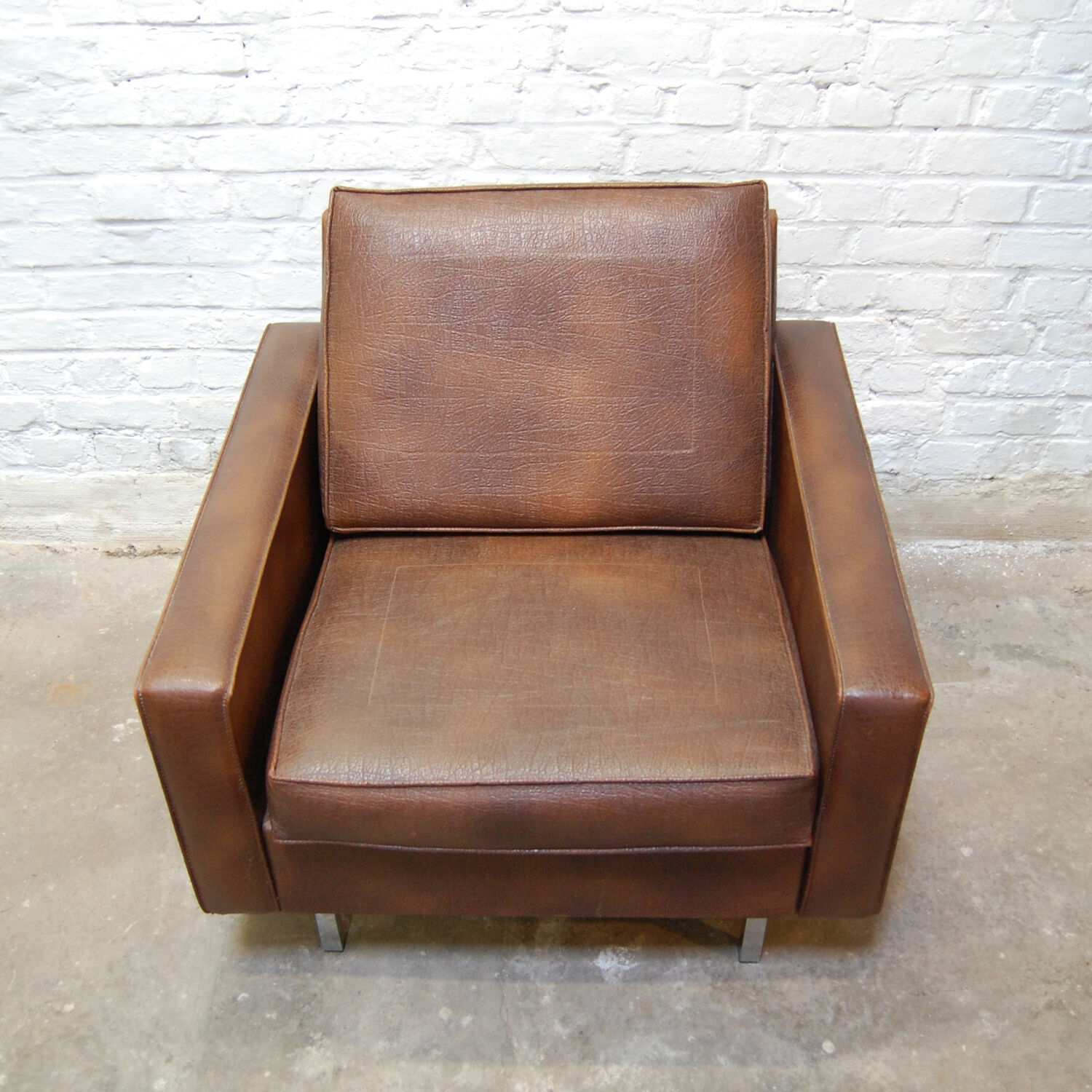 Vintage armchair model "Cleveland" by Pierre Guariche for Meurop
