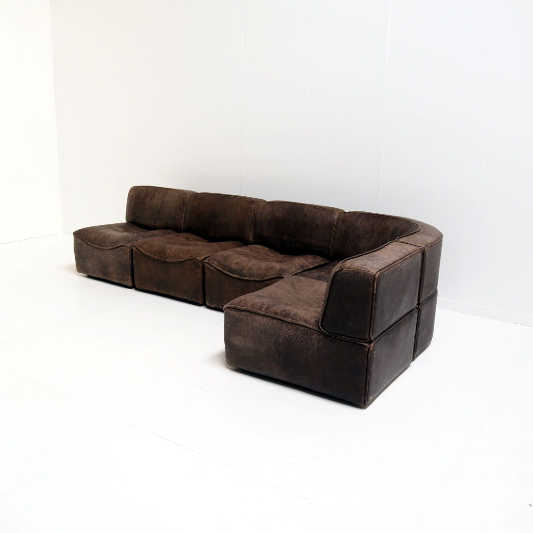 Vintage model DS-15 De Sede sofa