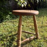 Wooden tripod stool with ball legs
